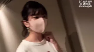 猫咪av站栏目：黑鬼在酒店找了个小嫩妹操_内射。#黑人 #黑屌 #亚洲小妹 #上门服务 #无码内射 精彩封面