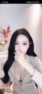 猫咪av站题材必看：极品颜值主播火热艳舞 封面图