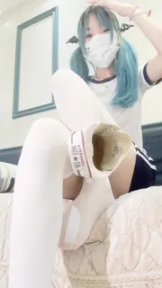 p1 花臂小萝莉 裸足 足交 手交p2  芃芃大人 白丝 红绿灯 寸止作者:#花臂小萝莉 #hbxll1112  #芃芃大人出处:#推特 #套路直播标签:#国产 #恋足 #裸足 #足交 #手交 #红绿灯 #寸止 - 实时更新的高清猫咪av站资源