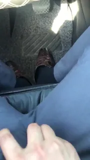 皮鞋都脱了～骚货 还不来吗？ 完整无删减版在线看