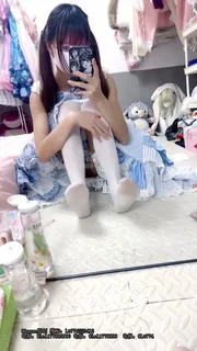 #软软兔 #tl #推特 #单人 #棉袜双马尾 lolita 过膝袜 振动棒 自慰 最新更新资源合集