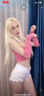 猫咪av站题材必看：抖音K宝  直播骚舞整活 封面图