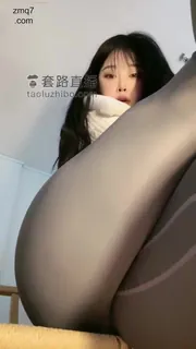 翘臀白袜骚货妹妹 - 1080P超清画质展示图