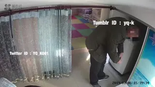 【猫咪av站】YQK全系列。 找水管工来修理管道，我去购买材料，让老婆先陪老水管工坐会等材料买回来，老婆穿着黑色透明纱质睡衣和不断勾引，终于忍不住把老婆给操了 #YQK #淫妻绿帽 #国产精品 现场高清截图