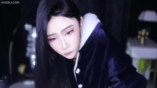 猫咪av站栏目：虎牙柚子直播脱衣 一个字 精彩封面