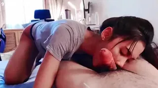 猫咪av站高分作品推荐：露脸颜值天花板大一艺校女生宿舍激烈抽抽