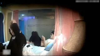 肤白貌美的高颜值性感美女和眼镜男酒店开房,开始美女不让男的操,后来男的用情趣道具把她绑起来鞭打屁股干 #短片系列 #偷拍 - 1080P超清画质展示图