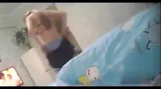 【猫咪av站】19岁170舞蹈系学妹下课后兼职 #短片系列 #自拍 现场高清截图