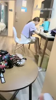 内射女同事 手机浏览器流畅观看预览