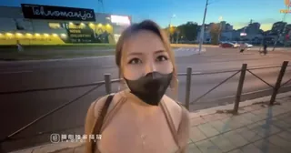 查看 在停车场里的性爱 的详细介绍与播放