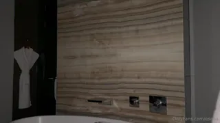 91视频官方收录：#徐雅 #onlyfans 群友提供  很多v发在韩国频道了自己去看 极优身材