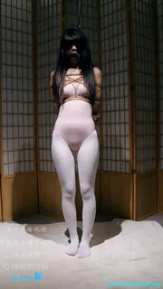 猫咪av站精选视频：SM调教玩弄骚妇 完整版