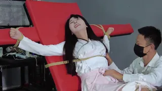 捆绑调教00后大奶小骚货 - 高清在线观看